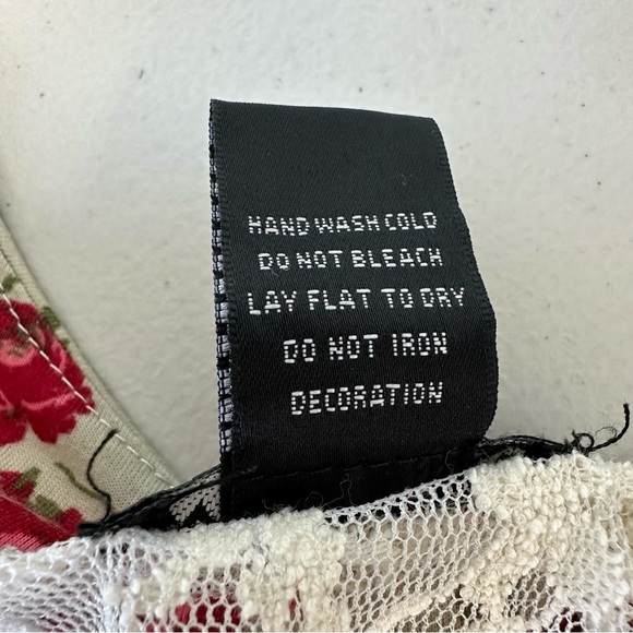 Wet Seal Lace Cardigan Size M Y2K Fairy - Picture 9 of 10